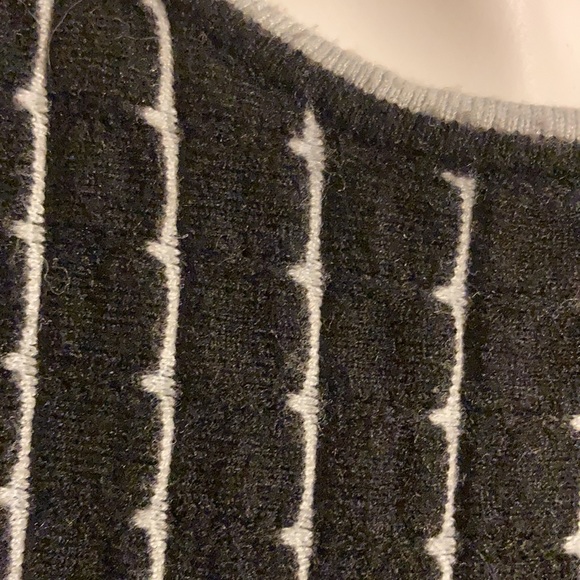 Adorable black with cream stripes dress - Picture 4 of 7